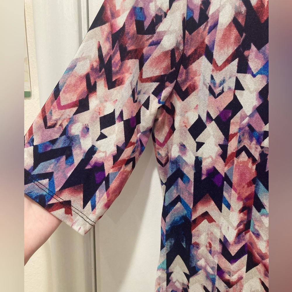 Colorful stretchy top - Picture 3 of 7